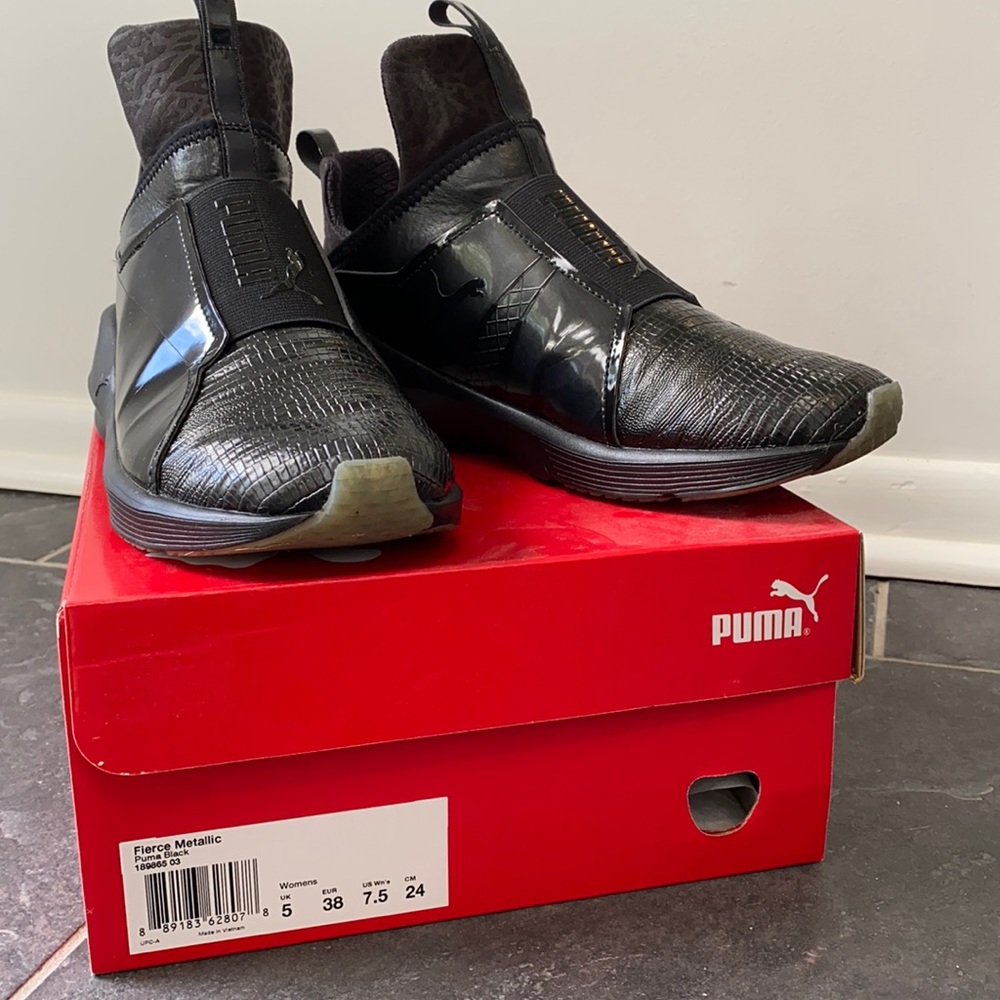 Puma women’s black style Fierce Metallic US 7.5